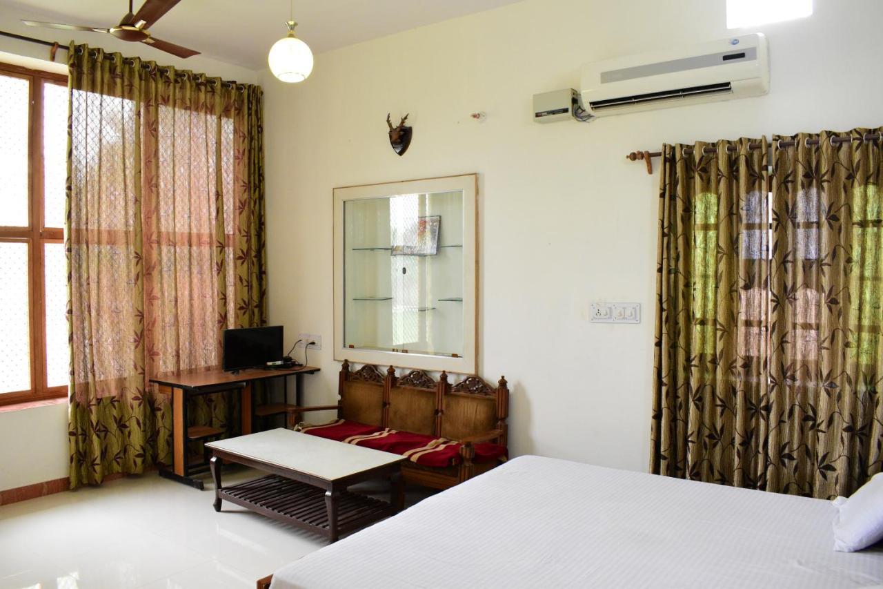 Poonam Palace Near By Airport Jodhpur  Buitenkant foto