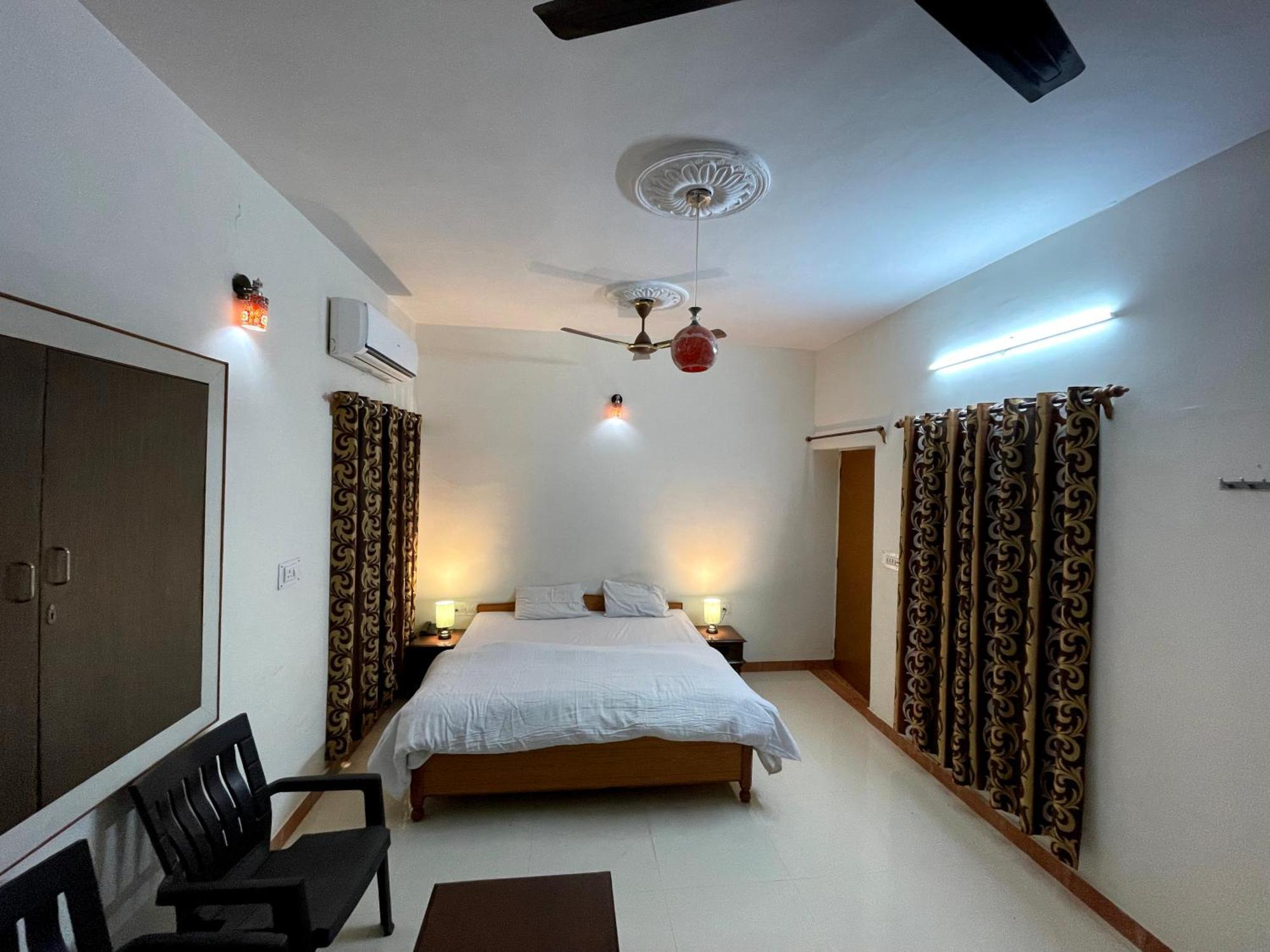 Poonam Palace Near By Airport Jodhpur  Buitenkant foto