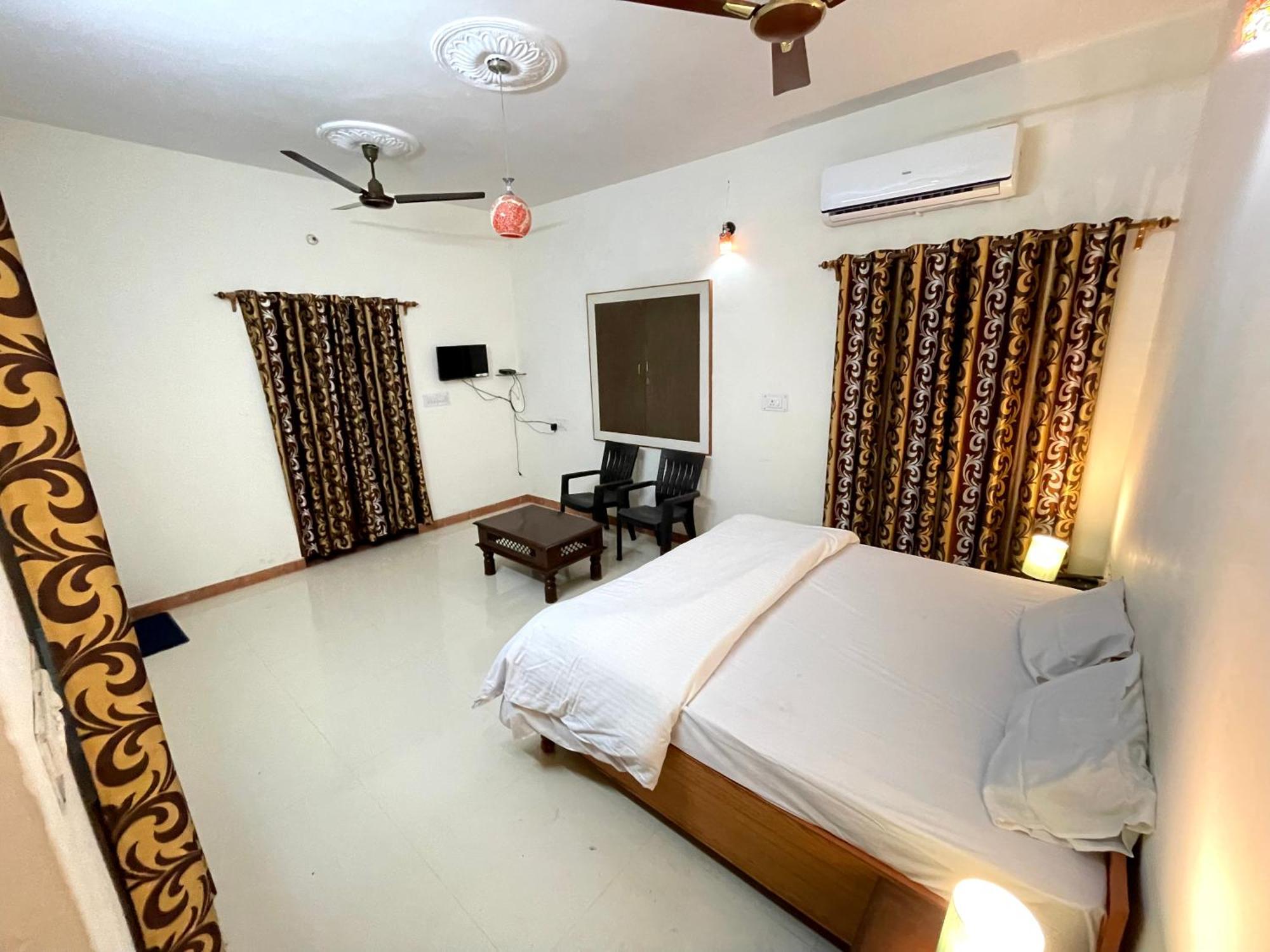 Poonam Palace Near By Airport Jodhpur  Buitenkant foto